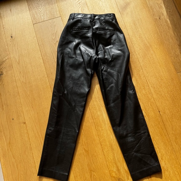 Aritzia Babaton Command Vegan Leather Pant in Black - 2 - Picture 6 of 16